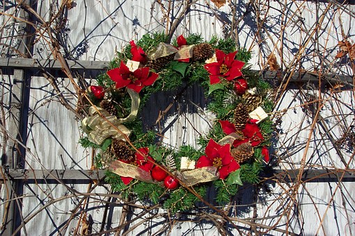Course Image for 7300C221 Floristry basics:fabulous festive wreath (Workshop)