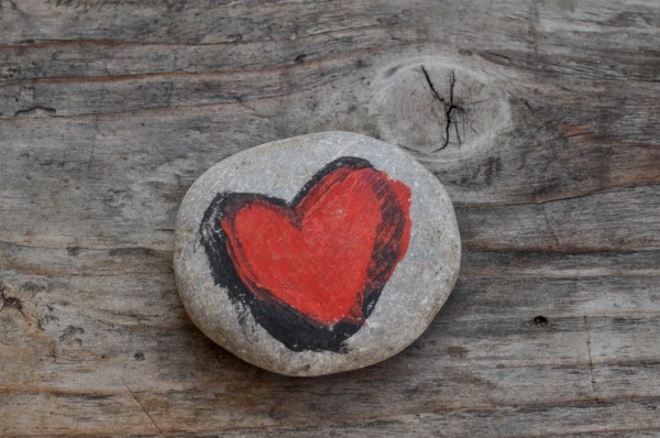 Course Image for CL62336A Calming craft: Pebble painting (Workshop)
